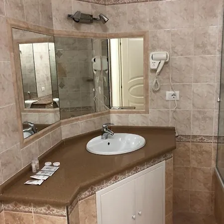 Residenza De Luca فندق مبيت وإفطار تروبيا