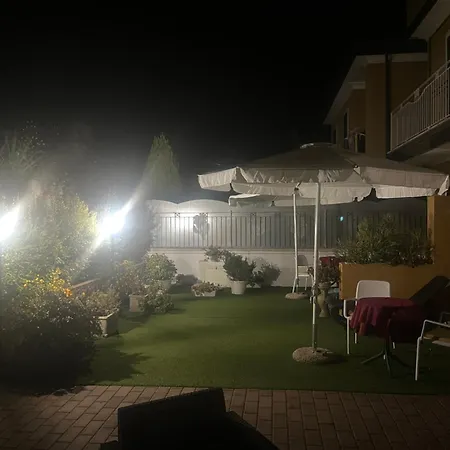 Residenza De Luca B&B 트로페아