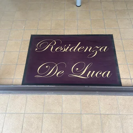 Residenza De Luca 4* טרופאה