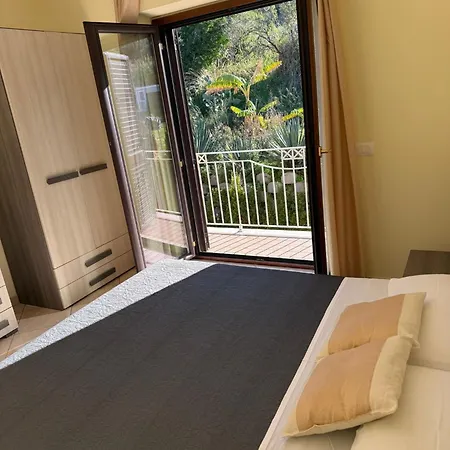 Nocleg ze śniadaniem Residenza De Luca 4*