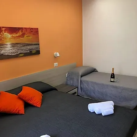 Bed & Breakfast Residenza De Luca 4*