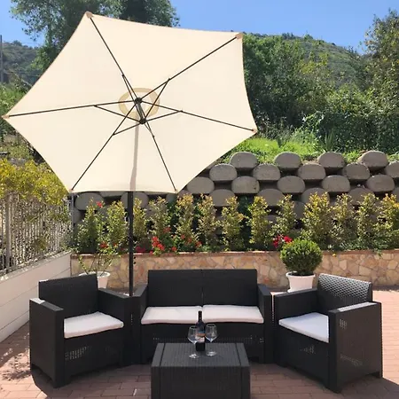 Frühstückspension Residenza De Luca Tropea