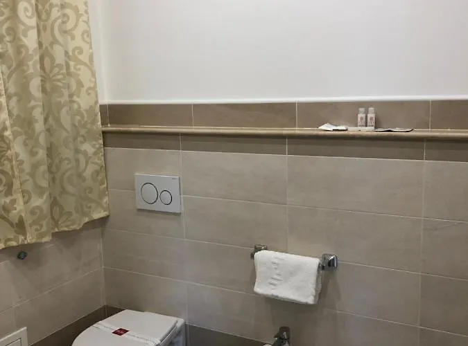 Residenza De Luca 4* 特罗佩阿