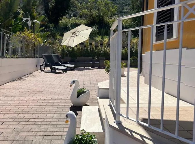 Residenza De Luca טרופאה