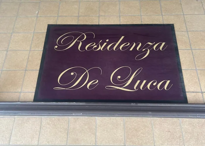 Residenza De Luca 4* טרופאה