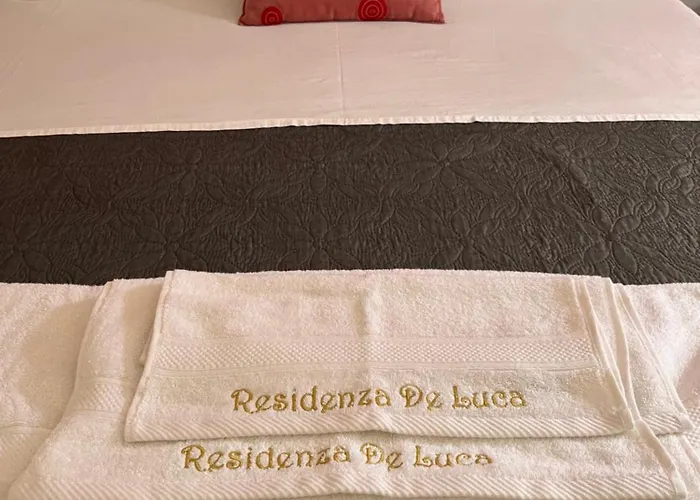 Residenza De Luca לינה וארוחת בוקר 4*