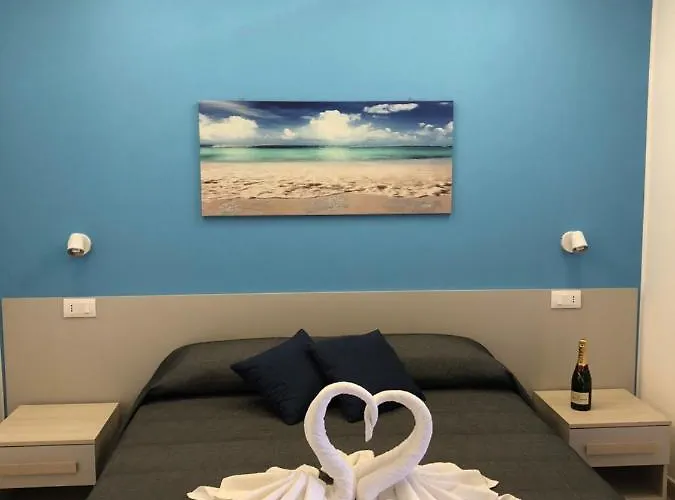 Residenza De Luca 4* טרופאה